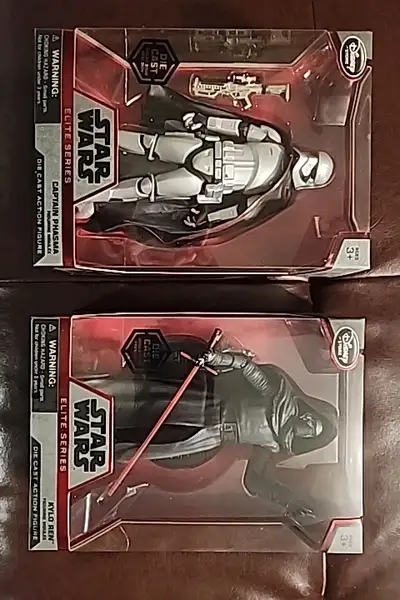 Disney Elite Star Wars figures- Kylo Ren & Captain Phasma, View more