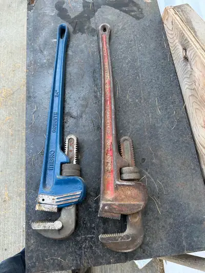 Heavy Duty Pipe Wrench, View more