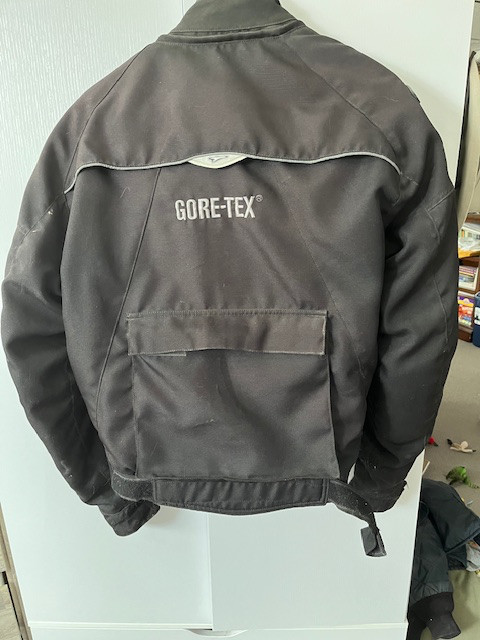 Teknic Gore Tex Motorcycle Jacket size 40 in Motorcycle Parts & Accessories in Winnipeg - Image 2