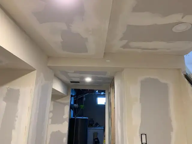 Drywall taper429746880166635526