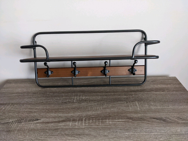 Decorative Shelf With Clothing Hooks in Home Décor & Accents in Kingston - Image 2