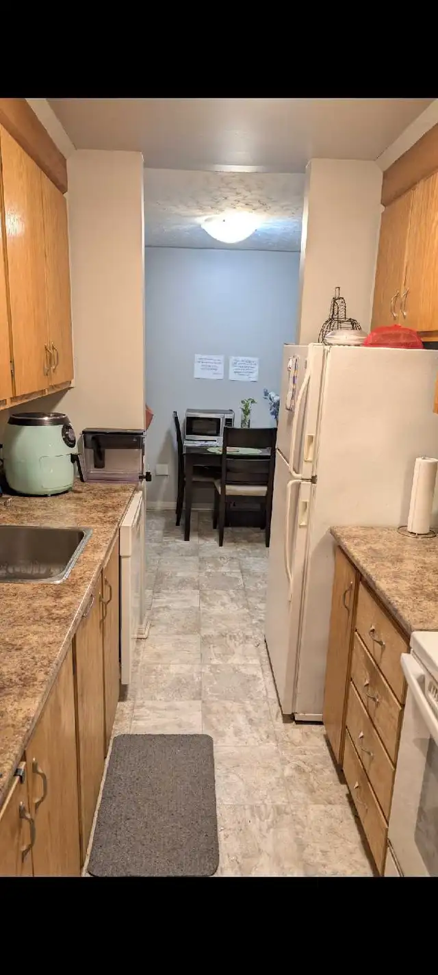 room for rent in Room Rentals & Roommates in Dartmouth - Image 3