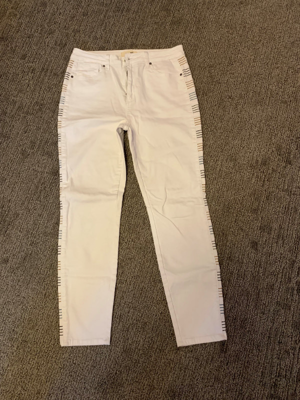 Ladies Size 10 Jak & Rae Jeans in Women's - Bottoms in St. Catharines
