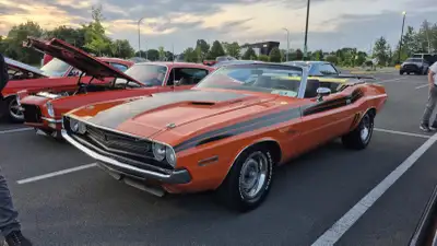 Dodge Challenger 1971 convertible refait à neuf , rien n’a été négligé au dessus de 100000$, les com...