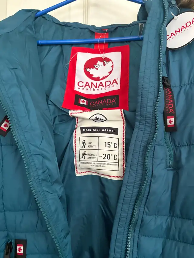 Women’s jacket new with tags in Women's - Tops & Outerwear in St. Catharines - Image 5