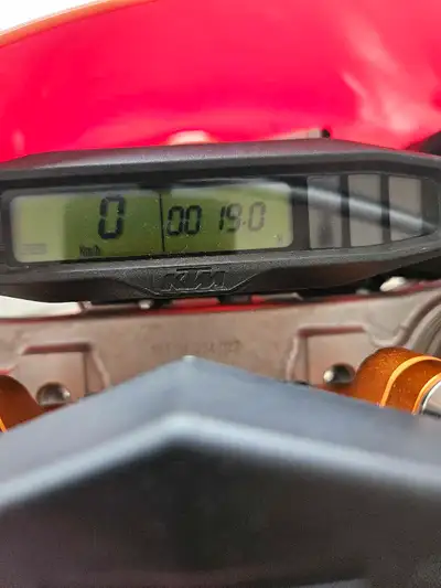 Bike is showroom condition. 19 hours. 867 kms.