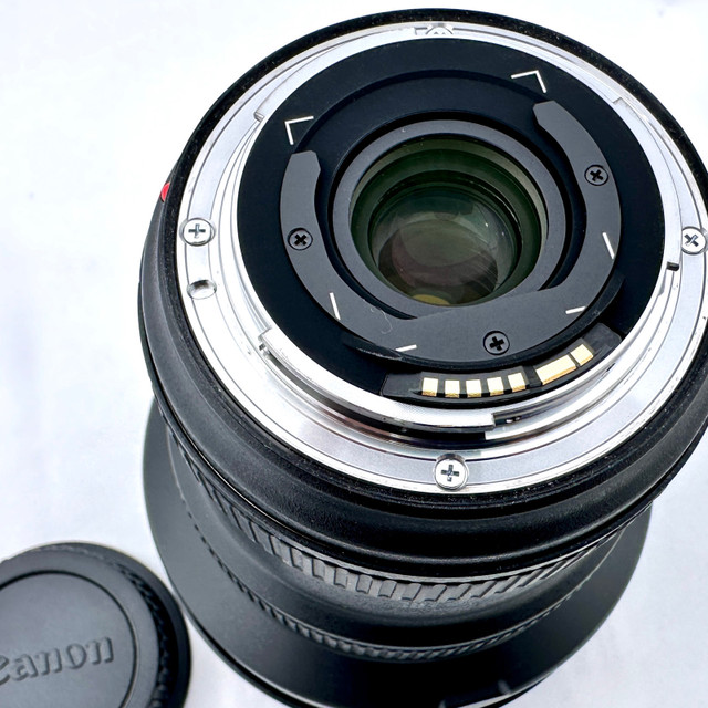 Canon EF 1124 f/4 L USM Cameras & Camcorders Calgary Kijiji