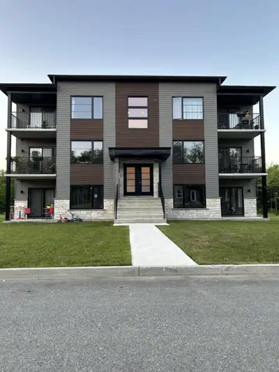 Appartement à louer 4 1/2 Saint-François-Xavier-de-Brompton