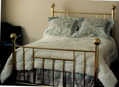 Gorgeous brass bed!, View more