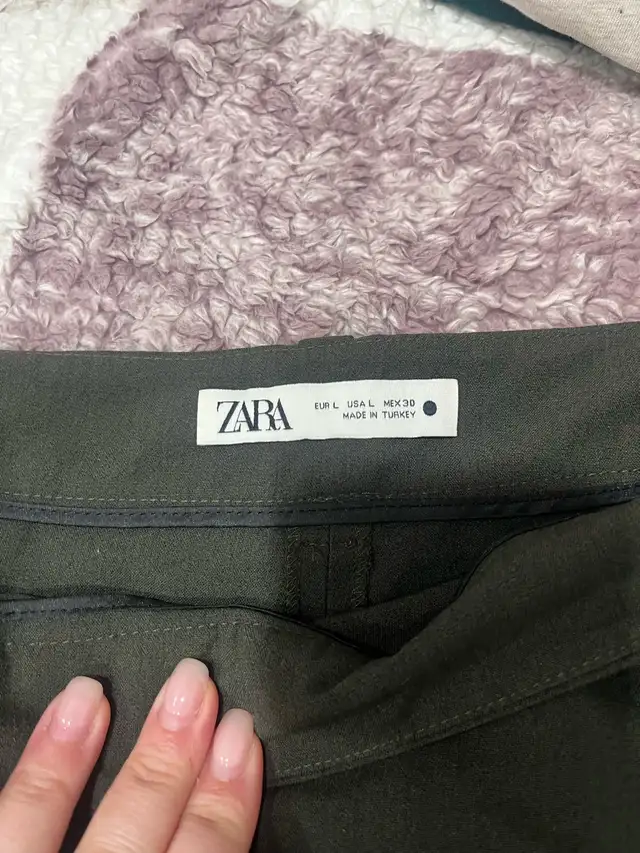 Zara Skirt in Women's - Bottoms in City of Toronto - Image 3