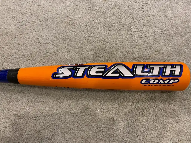 MINT Easton CNT Stealth Comp 32”/22oz Youth Baseball Bat BCN16 in Baseball & Softball in Markham / York Region - Image 2