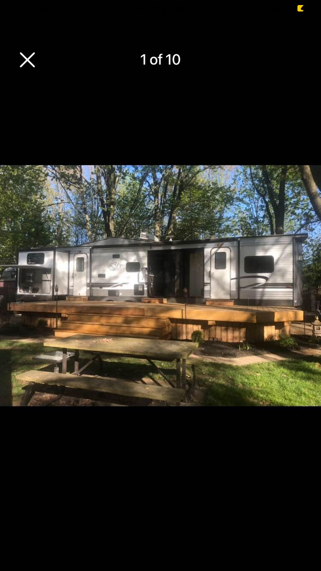 Reduced! 2018 Forest River Dlx 402 qbq. On Seasonal lot w/ cart in Park Models in Chatham-Kent