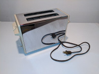 Vintage TOASTMASTER B707 2-Slot CHROME & CREAM Pastry Toaster