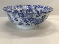 ROSCHER ceramic Chinese 8” Bowl. Blue & White. Great Condition 