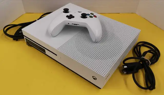 Console Xbox One S in XBOX One in City of Montréal - Image 2