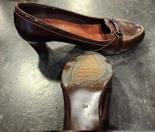 Leather High Heel Shoes  in Women's - Shoes in Calgary - Image 3