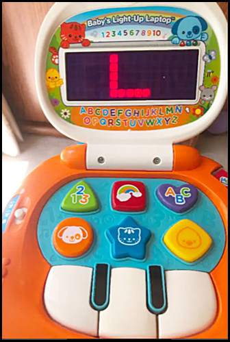 Vtech Light-Up Laptop with Piano $15 in Toys in Winnipeg - Image 4