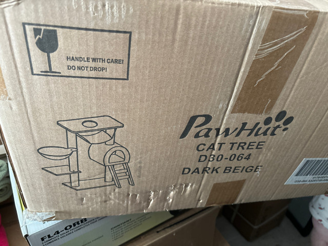 Paw Hut cat tree - brand new in box in Accessories in Cambridge