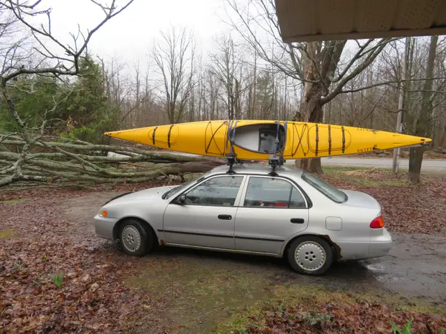 Swift Caspian Sea Kevlar kayak. 15'4.5" in Canoes, Kayaks & Paddles in Barrie - Image 2