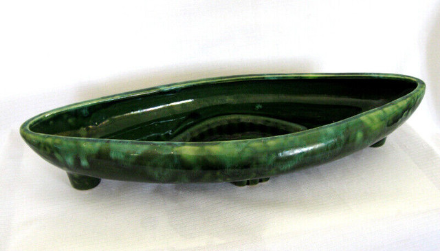 PLAT/JARDINIERE POTTERIE de BEAUCE PLANTER BOWL..English spoken dans Art et objets de collection  à Ouest de l’Île