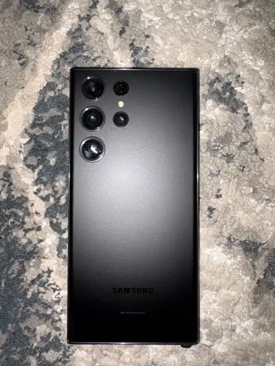 selling samsung s23 Ultra with case and screen protector , View more