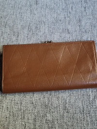 Buxton Ladies Wallet