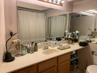 Please contact 604-621-8888 (Eva) for questions and appointments Bby Metrotown basement 2b1b easy tr...