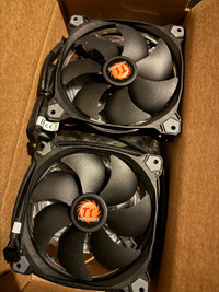 2 Thermaltake  fans 140mm 