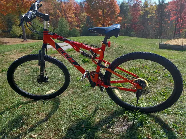 Mountain bikes in Mountain in Trenton - Image 2