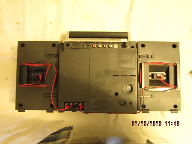 sony cfs-9900 boombox portable stereo in Stereo Systems & Home Theatre in City of Toronto - Image 6
