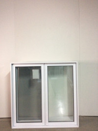 9664BP Fenêtre Battant PVC Blanc 2 sect 1 ouvr 41 1/4 x 40 1/2
