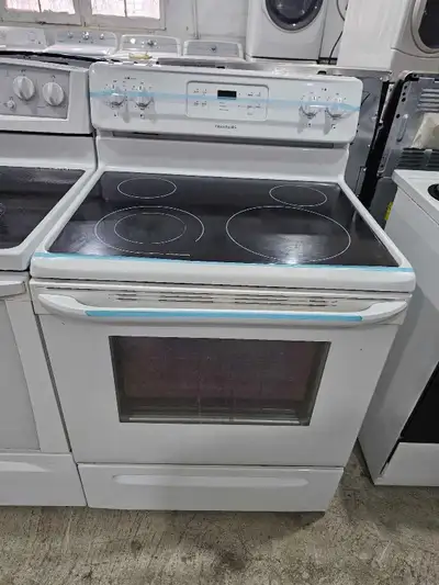 OAKVILLE! - WOW Frigidaire 30" White Electric Ceramic Top Stove, View more