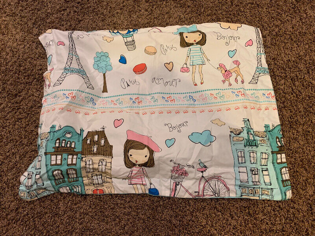 Kids Paris Comforter and Pillow Sham in Bedding in Winnipeg - Image 4