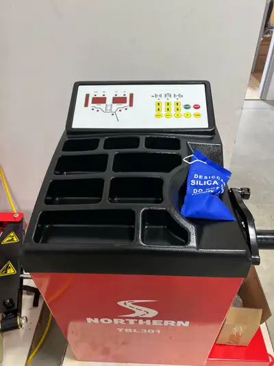 Wheel Balancer Dual Laser Lane with Automatic Measurement, View more