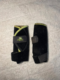 Black & Green Pegasus Splint Boots