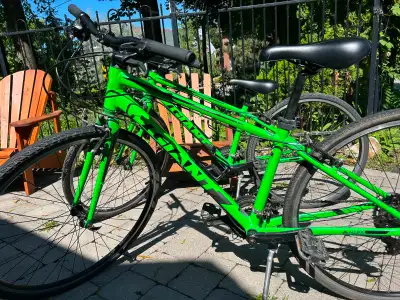 Two Giant Escape 3 Hybrid 21 Speed bikes XS Frame, View more