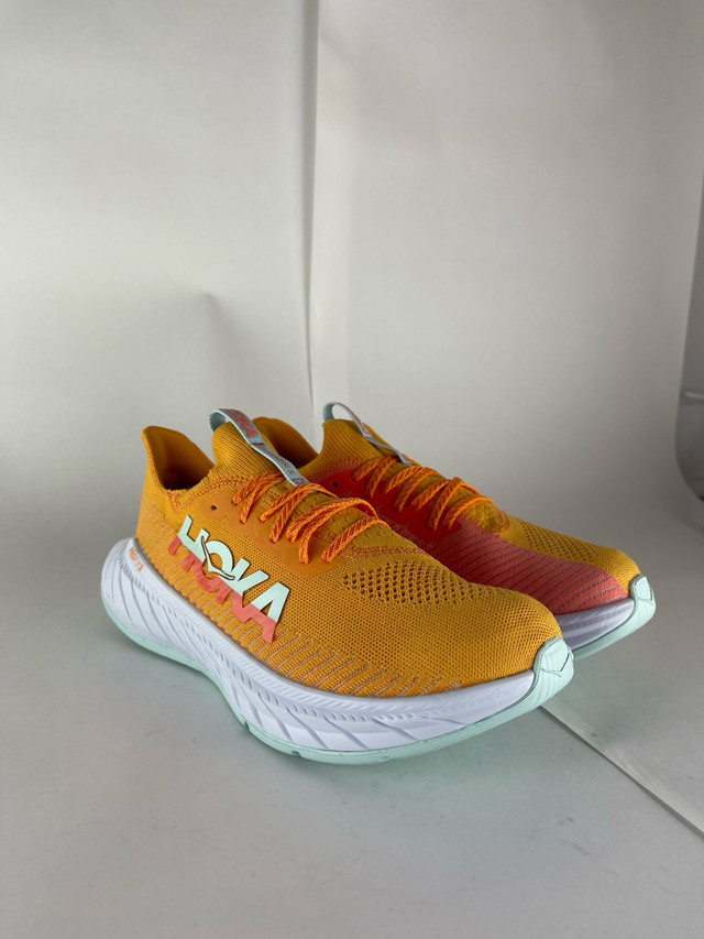 Soulier de course homme - HOKA Carbone X 3 orange - NEUF - 9 & 1 dans Chaussures pour hommes  à Ville de Montréal - Image 2