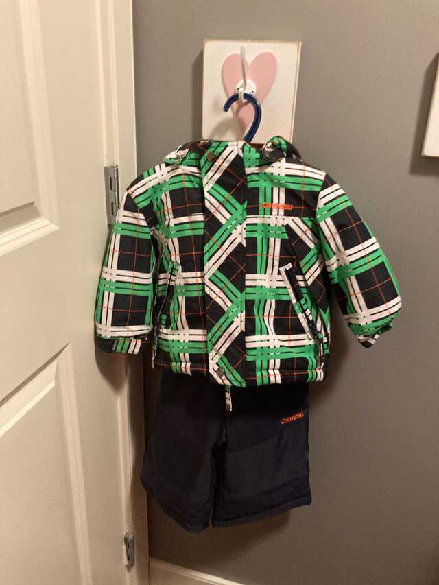 OshKosh snow suit size 12 months $25 in Clothing - 9-12 Months in Edmonton