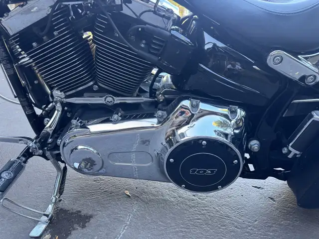 2017 HD Breakout - show stopper!! in Street, Cruisers & Choppers in Calgary - Image 11