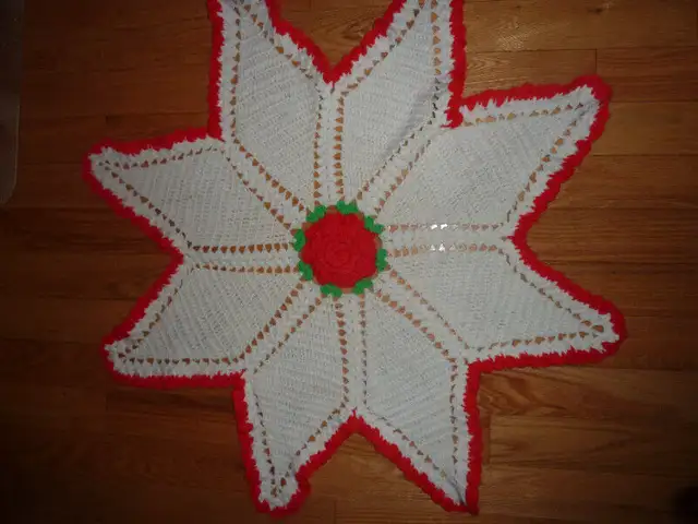 Decorative Bed/Table Throw in Bedding in City of Toronto - Image 3