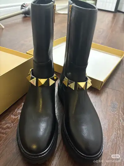 Brand New MK Boots, View more