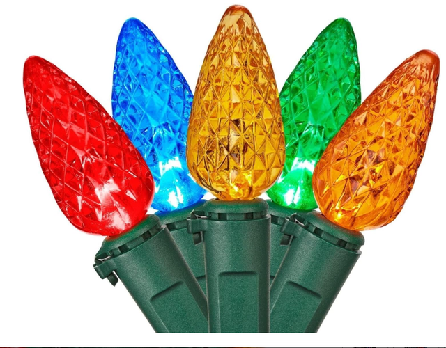 Multicolor Christmas Indoor/Outdoor C6 Light Sets in Outdoor Lighting in City of Toronto - Image 2
