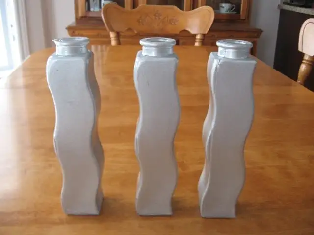 2 pots décoratifs Ikea gris de 8.5'' de haut in Other in Laurentides - Image 3