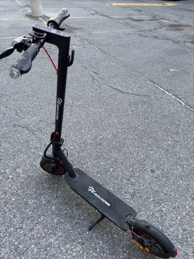 electric scooter in Other in City of Toronto - Image 3