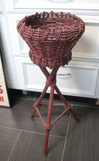 Porte Plante Jardinière sur pied Rotin Victorian Wicker Basket