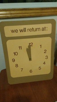 counter top cardboard vinyl  will return time display sign 4left