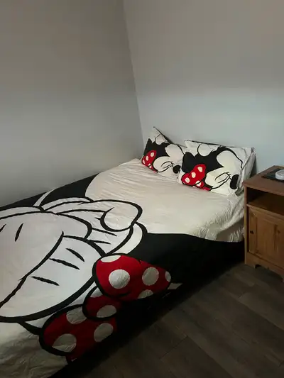 Room for rent Millwoods $695 DD $300