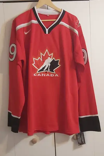 Size XL, brand new never worn. Sorry price is firm. We live in west edmonton we will delete the ad o...