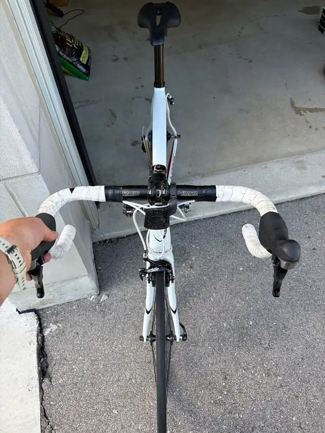Norco CRR Carbon Road Bike in Road in Markham / York Region - Image 7