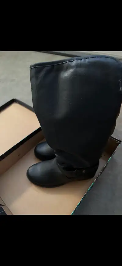 Women winter boots , View more